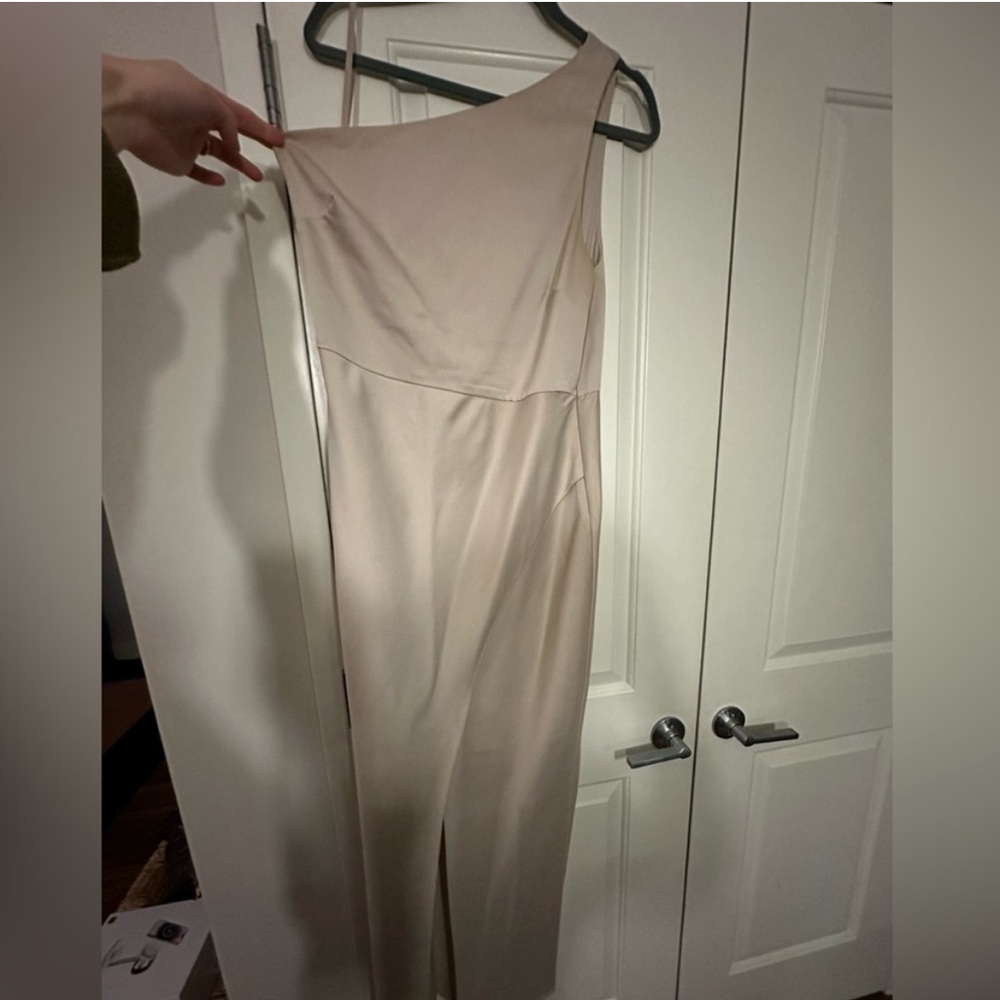 BHLDN Dylan One-Shoulder Satin Side-Slit Gown Size 16 - Champagne